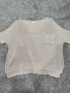 eesome V-Neck Short Sleeve Knit Sweater in Light Beige